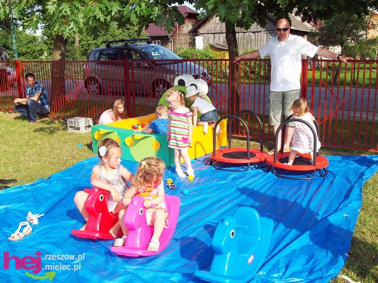 Mieszkańcy Kiełkowa wzięli udział w charytatywnym pikniku