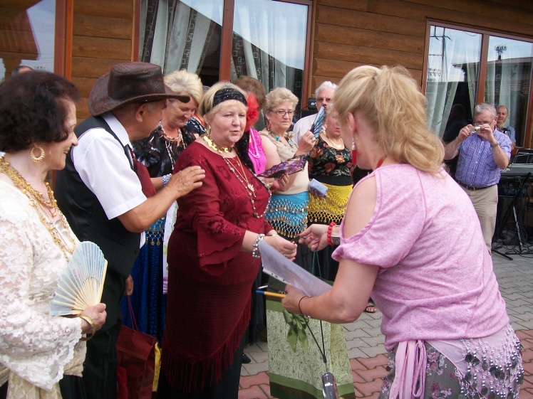 Cygańska biesiada seniorów w Przecławiu