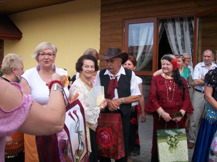 Cygańska biesiada seniorów w Przecławiu