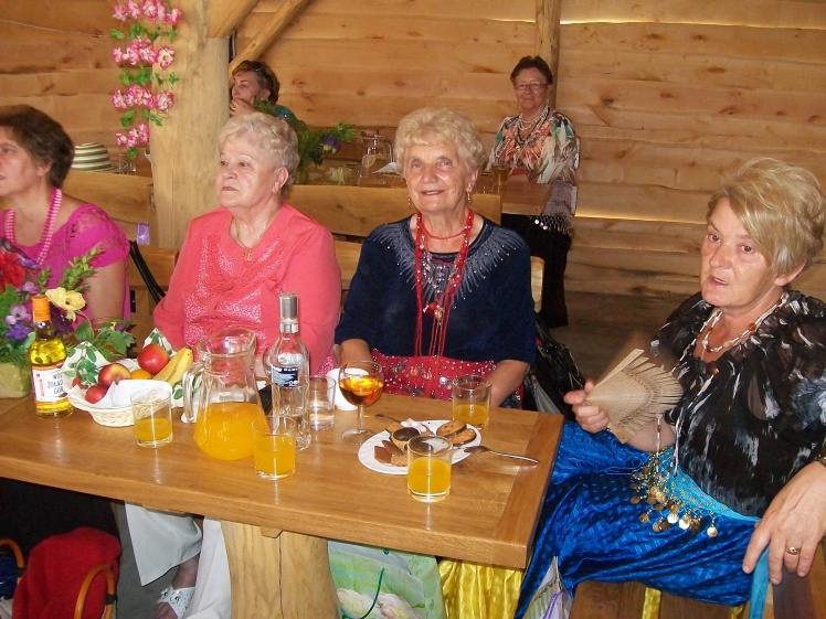 Cygańska biesiada seniorów w Przecławiu