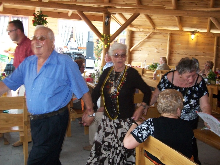 Cygańska biesiada seniorów w Przecławiu