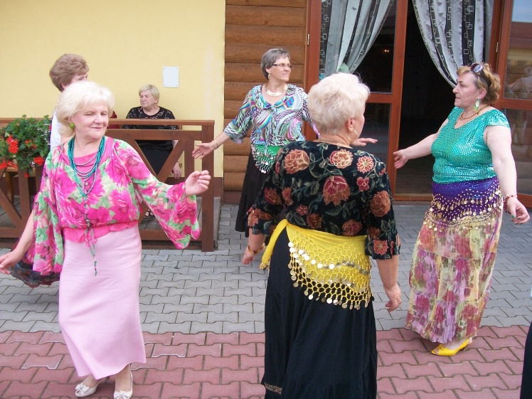 Cygańska biesiada seniorów w Przecławiu