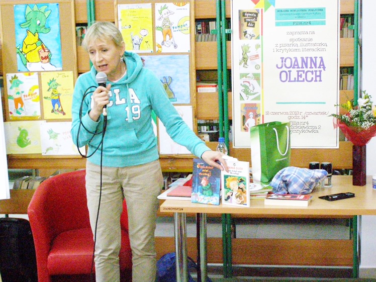 Joanny Olech zabawy słowem ? w ramach ?książek na walizkach?