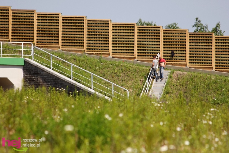 Niemal gotowy fragment autostrady A4 w okolicach Dębicy i Ropczyc