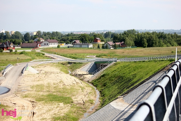 Niemal gotowy fragment autostrady A4 w okolicach Dębicy i Ropczyc