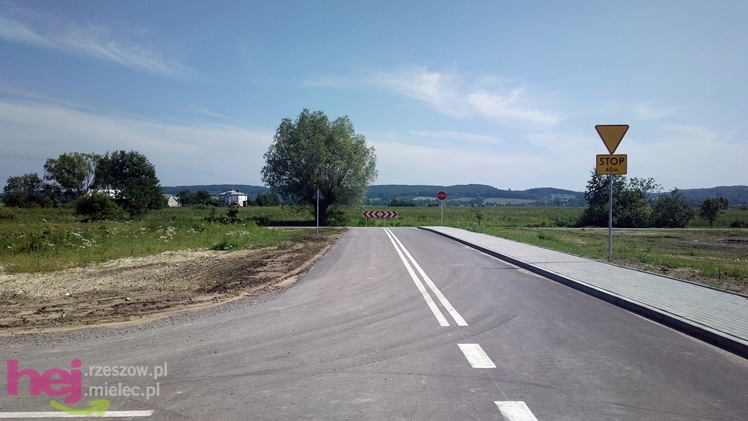 Niemal gotowy fragment autostrady A4 w okolicach Dębicy i Ropczyc