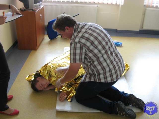 ZST najlepszy w Powiatowej Olimpiadzie Pierwszej Pomocy 2013