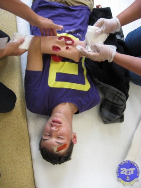 ZST najlepszy w Powiatowej Olimpiadzie Pierwszej Pomocy 2013