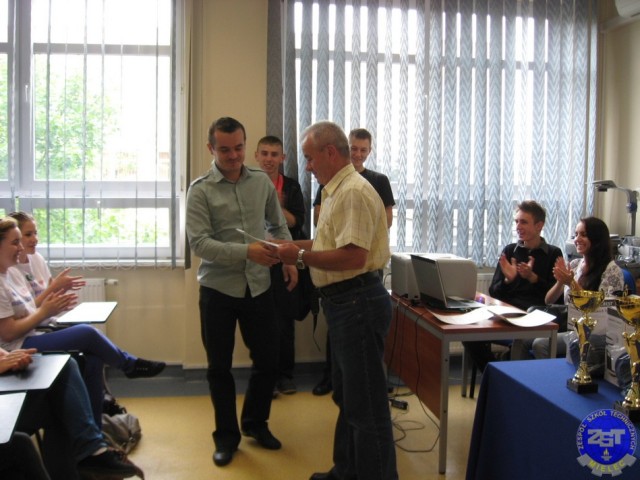 ZST najlepszy w Powiatowej Olimpiadzie Pierwszej Pomocy 2013