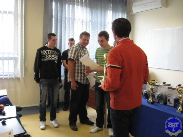 ZST najlepszy w Powiatowej Olimpiadzie Pierwszej Pomocy 2013