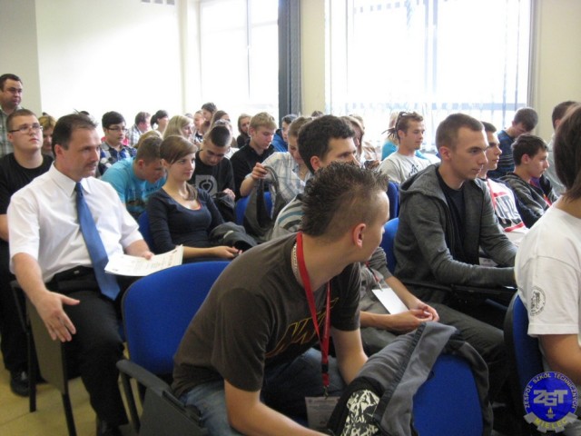 ZST najlepszy w Powiatowej Olimpiadzie Pierwszej Pomocy 2013