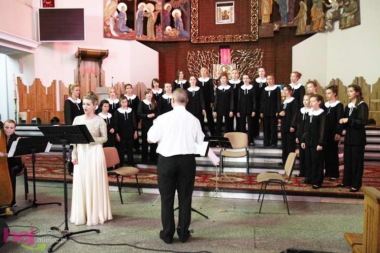 Koncert Dziewczęcego Chóru Katedralnego ?Puellae Orantes?