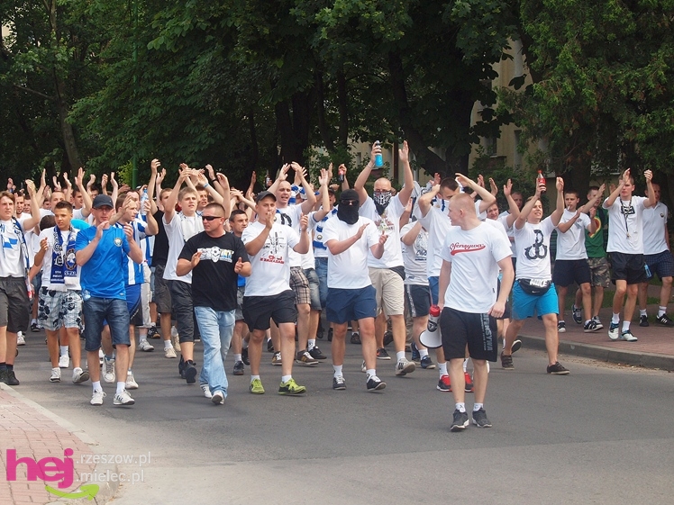 Awans STALI MIELEC DO DRUGIEJ LIGI PIŁKARSKIEJ - część 1 zdjęć