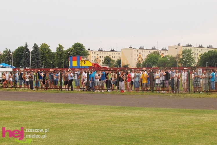 Awans STALI MIELEC DO DRUGIEJ LIGI PIŁKARSKIEJ - część 1 zdjęć