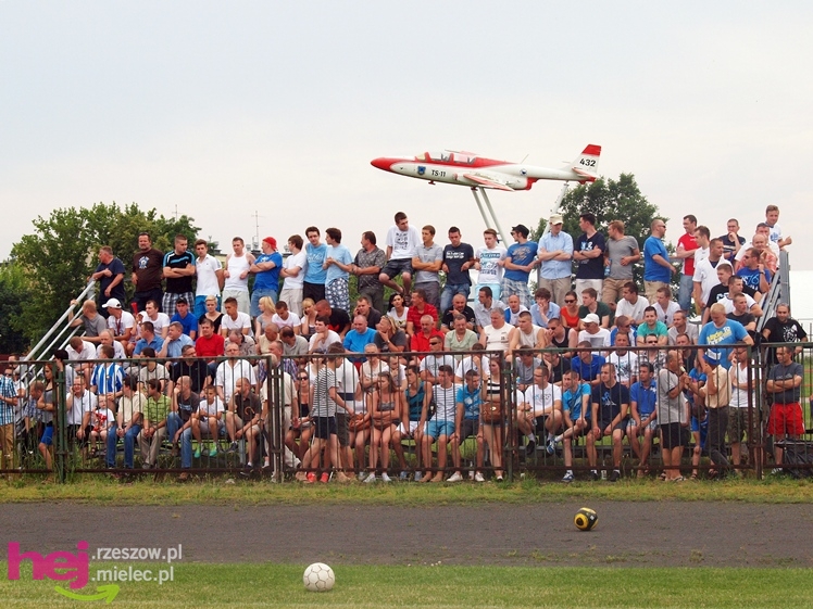 Awans STALI MIELEC DO DRUGIEJ LIGI PIŁKARSKIEJ - część 1 zdjęć