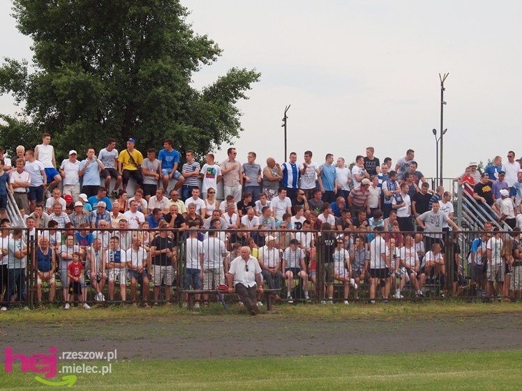 Awans STALI MIELEC DO DRUGIEJ LIGI PIŁKARSKIEJ - część 1 zdjęć