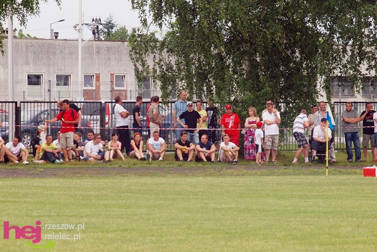 Awans STALI MIELEC DO DRUGIEJ LIGI PIŁKARSKIEJ - część 1 zdjęć