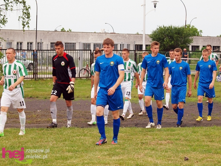 Awans STALI MIELEC DO DRUGIEJ LIGI PIŁKARSKIEJ - część 1 zdjęć