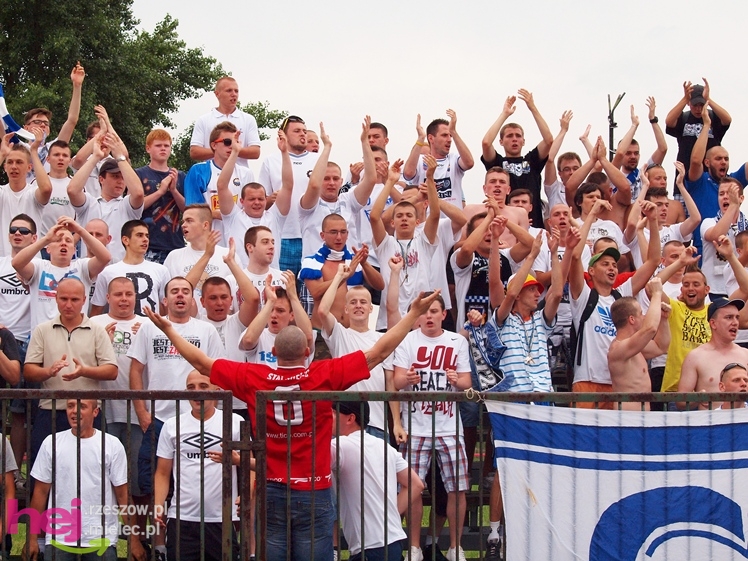 Awans STALI MIELEC DO DRUGIEJ LIGI PIŁKARSKIEJ - część 1 zdjęć