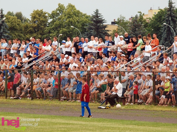 Awans STALI MIELEC DO DRUGIEJ LIGI PIŁKARSKIEJ - część 1 zdjęć