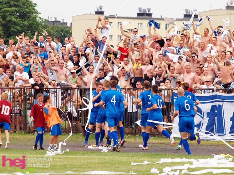 Awans STALI MIELEC DO DRUGIEJ LIGI PIŁKARSKIEJ - część 1 zdjęć