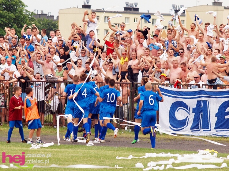 Awans STALI MIELEC DO DRUGIEJ LIGI PIŁKARSKIEJ - część 1 zdjęć