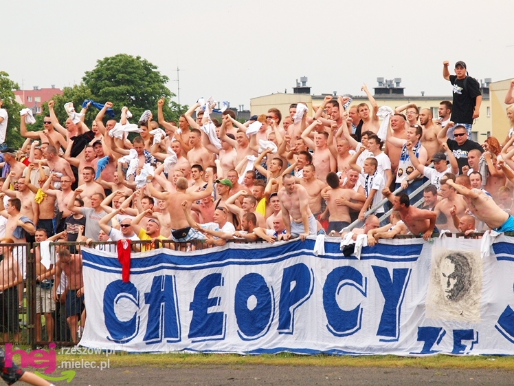 Awans STALI MIELEC DO DRUGIEJ LIGI PIŁKARSKIEJ - część 1 zdjęć