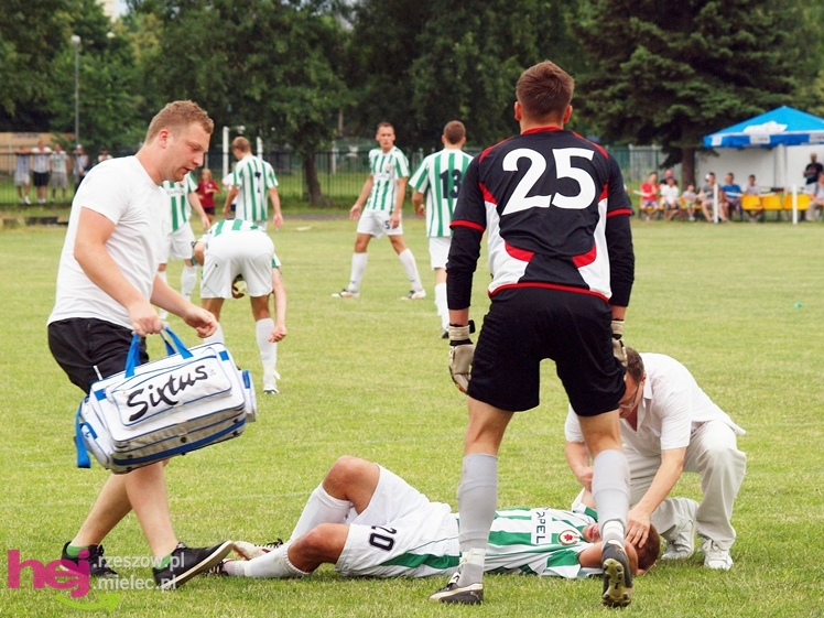 Awans STALI MIELEC DO DRUGIEJ LIGI PIŁKARSKIEJ - część 1 zdjęć