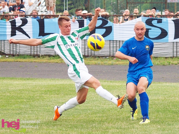 Awans STALI MIELEC DO DRUGIEJ LIGI PIŁKARSKIEJ - część 1 zdjęć