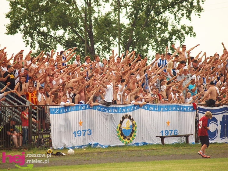Awans STALI MIELEC DO DRUGIEJ LIGI PIŁKARSKIEJ - część 1 zdjęć