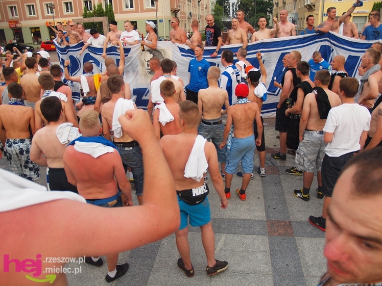 Awans STALI MIELEC DO DRUGIEJ LIGI PIŁKARSKIEJ - część 2 zdjęć