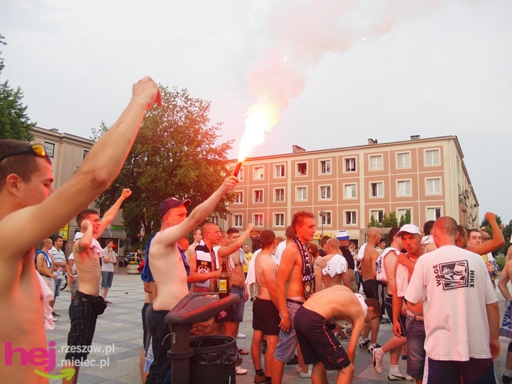 Awans STALI MIELEC DO DRUGIEJ LIGI PIŁKARSKIEJ - część 2 zdjęć
