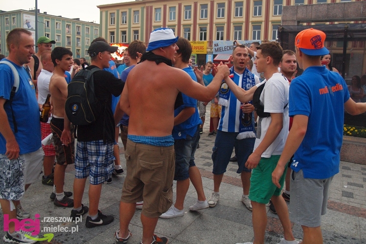 Awans STALI MIELEC DO DRUGIEJ LIGI PIŁKARSKIEJ - część 2 zdjęć