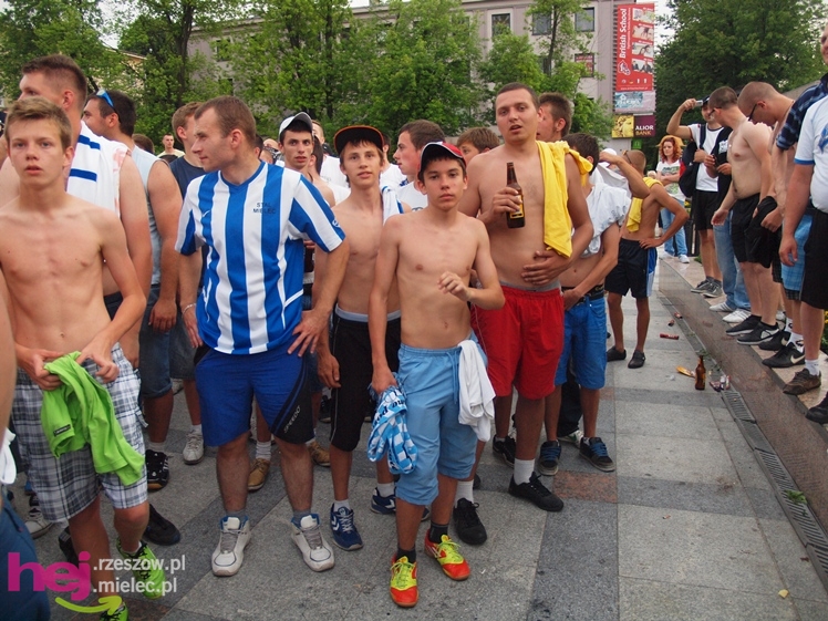 Awans STALI MIELEC DO DRUGIEJ LIGI PIŁKARSKIEJ - część 2 zdjęć