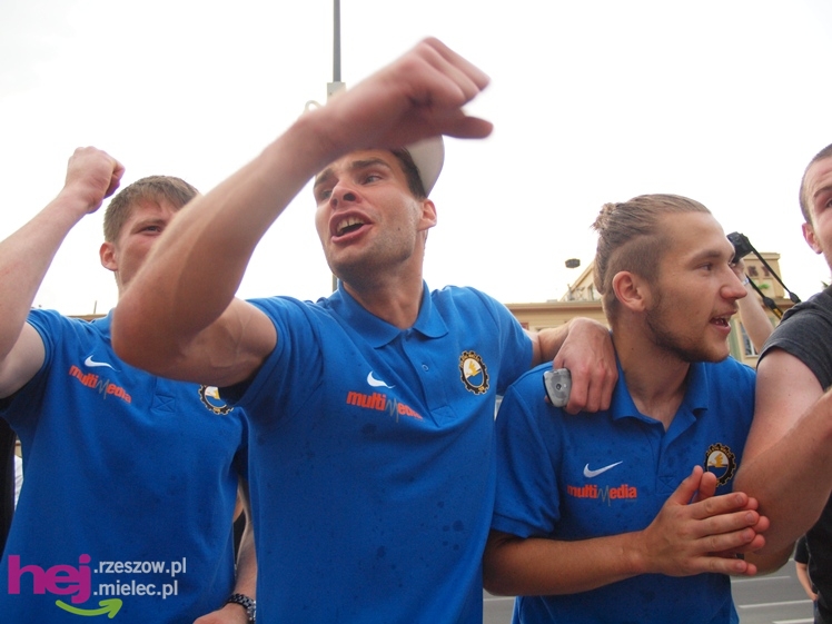Awans STALI MIELEC DO DRUGIEJ LIGI PIŁKARSKIEJ - część 2 zdjęć
