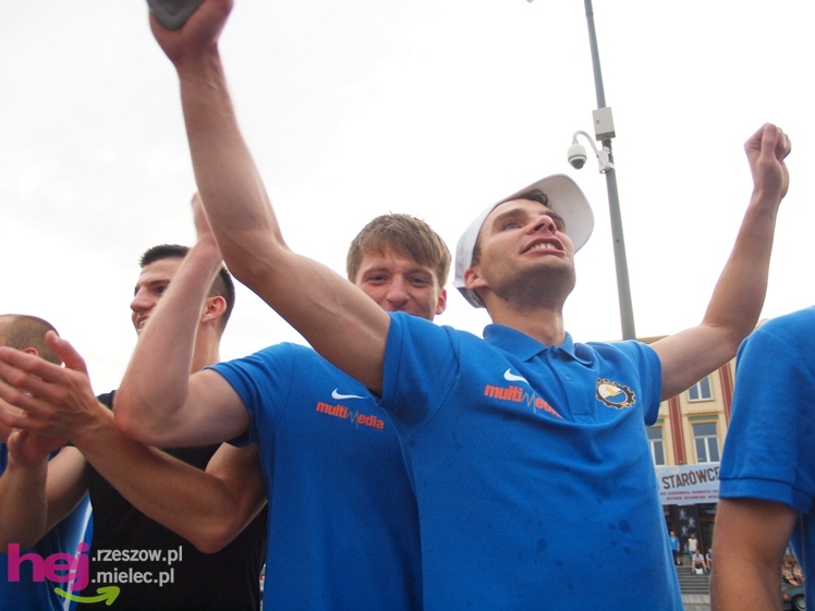 Awans STALI MIELEC DO DRUGIEJ LIGI PIŁKARSKIEJ - część 2 zdjęć