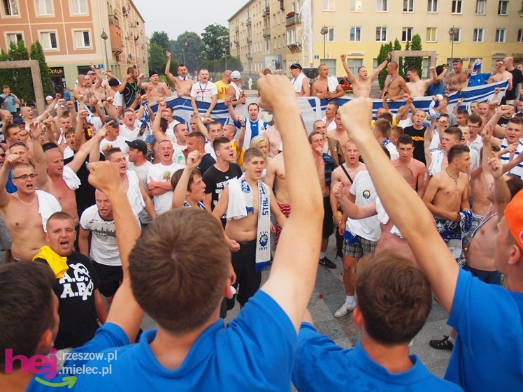 Awans STALI MIELEC DO DRUGIEJ LIGI PIŁKARSKIEJ - część 2 zdjęć