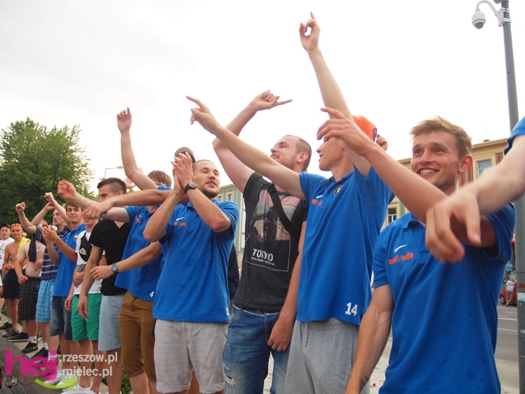 Awans STALI MIELEC DO DRUGIEJ LIGI PIŁKARSKIEJ - część 2 zdjęć