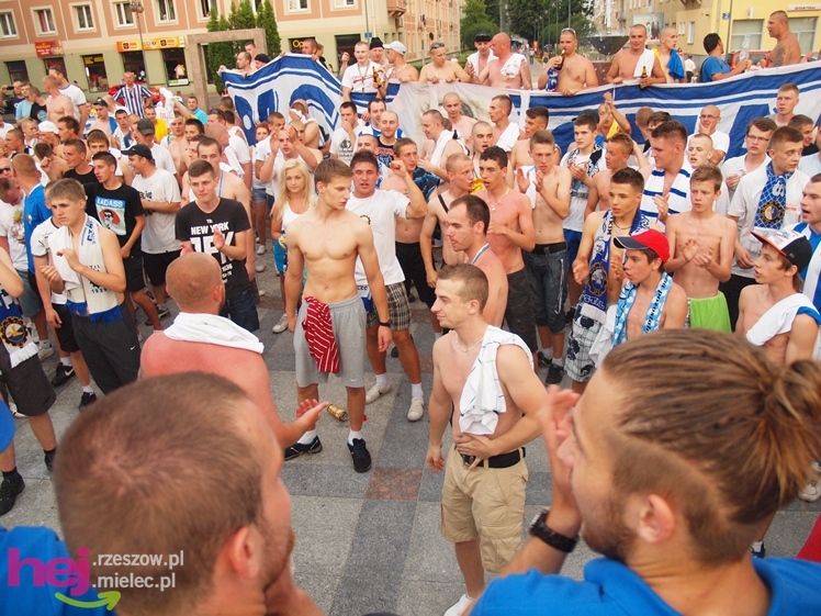 Awans STALI MIELEC DO DRUGIEJ LIGI PIŁKARSKIEJ - część 2 zdjęć