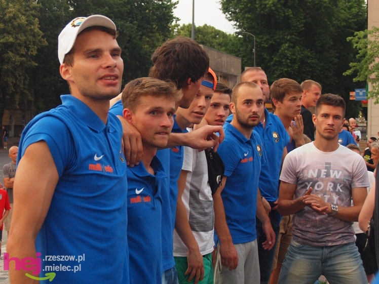 Awans STALI MIELEC DO DRUGIEJ LIGI PIŁKARSKIEJ - część 2 zdjęć