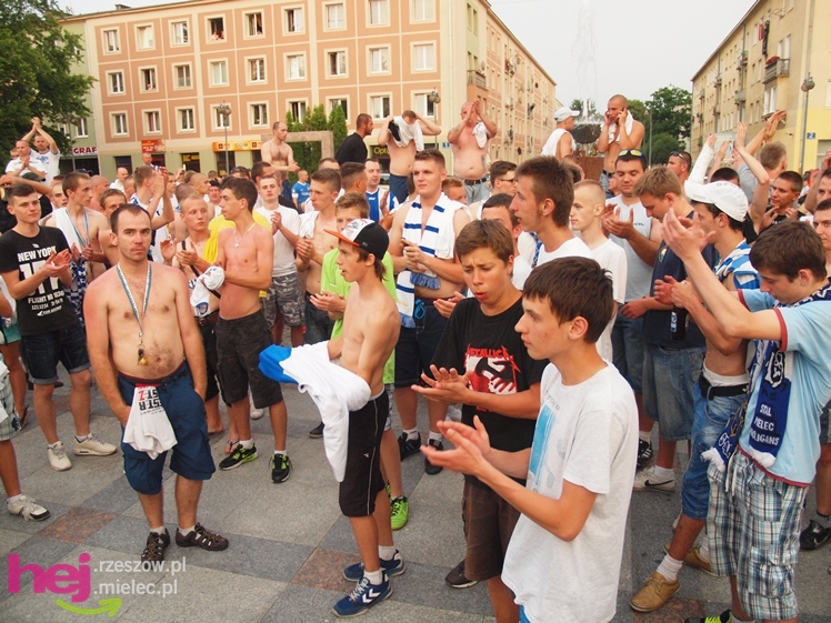 Awans STALI MIELEC DO DRUGIEJ LIGI PIŁKARSKIEJ - część 2 zdjęć