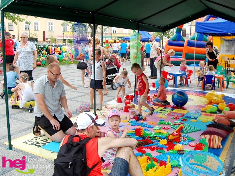 Sobotni piknik na mieleciej starówce - część 1