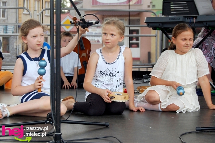 Sobotni piknik na mieleciej starówce - część 1