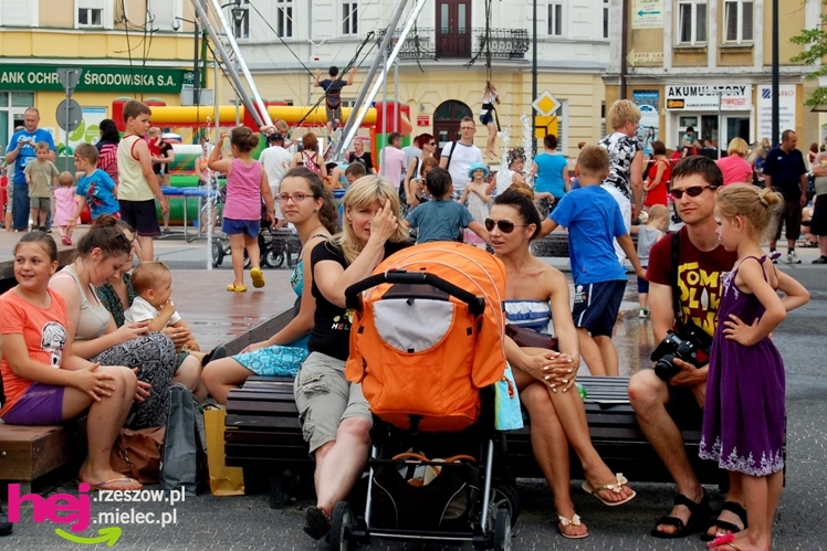 Sobotni piknik na mieleciej starówce - część 1