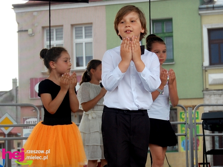Sobotni piknik na mieleciej starówce - część 1