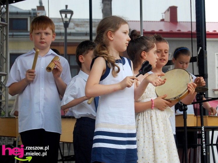 Sobotni piknik na mieleciej starówce - część 1