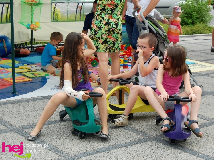 Sobotni piknik na mieleciej starówce - część 1