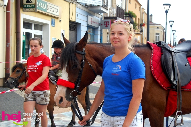 Sobotni piknik na mieleciej starówce - część 1