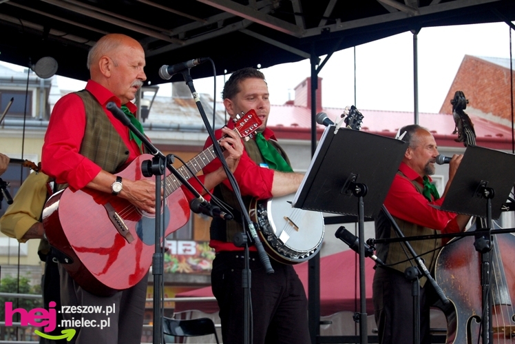 Sobotni piknik na mieleciej starówce - część 1
