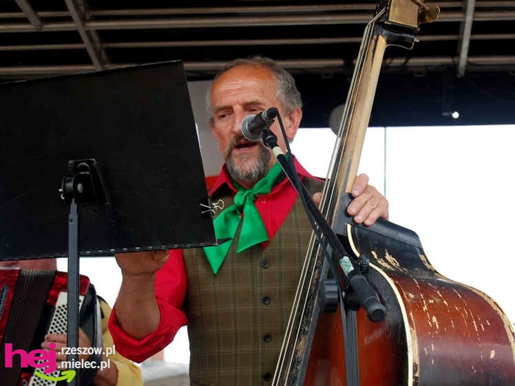 Sobotni piknik na mieleciej starówce - część 1